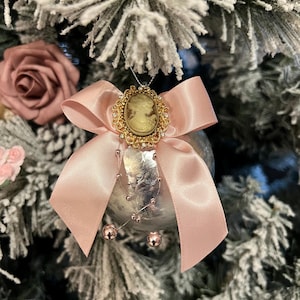 Shabby Chic Victorian Cameo set of 6 Silver/Pink Christmas ornaments.