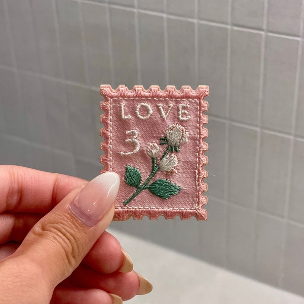 Écusson de broderie vintage Love Timbres-poste - Repasser et coudre