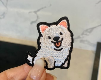 コーギーの舌刺繍ワッペン - アイロン接着、縫い付け、犬用ワッペン