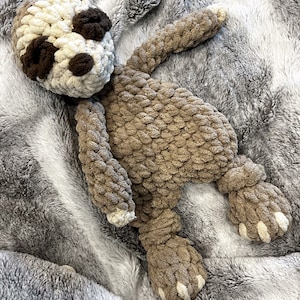Gehäkelte Mini Faultier Snuggler *Made to Order*