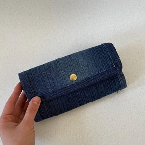 Grand portefeuille en denim Porte-monnaie en cuir et denim Portefeuille pour femme de style vintage Porte-monnaie personnalisé pour cartes de paiement Passeport