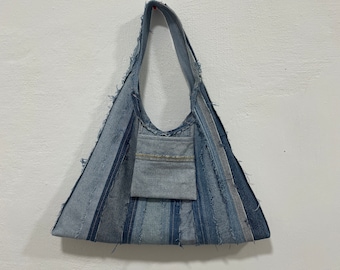 Upcycled jeans purse Vintage style bag 2-sided One of a kind denim bag Accent bag Custom bag Small denim purse Sustainable gift Mini purse