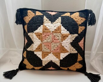 Quilt Block Crochet Throw Pillow with Insert – 15x15 Farmhouse Accent Pillow