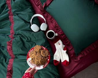 Christmas bedding with ruffles – 100% Cotton .4 Piece Set:Duvet Cover,2 Pillowcases, Fitted Sheet or Flat Sheet.Custom Size avaible