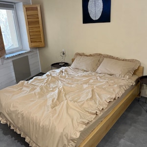 Bed linen set full 100% cotton with ruffles.4 Piece Set : Duvet Cover, 2 Pillowcases, Fitted Sheet or Flat Sheet.Custom Size