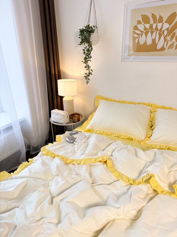 Rüschen Bettwäsche in Creme/Zitrone – 100% Baumwolle. Voll, Königin, König oder benutzerdefinierte Größe