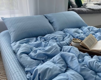 Bedding set full light blue  Stripe satin 100% cotton.4 Piece Set : Duvet Cover, 2 Pillowcases, Fitted Sheet or Flat Sheet