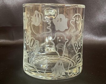 Caneca de vidro gravada com fantasmas fofos e assustadores - xícara de café de Halloween, utensílios para bebidas da temporada assustadora