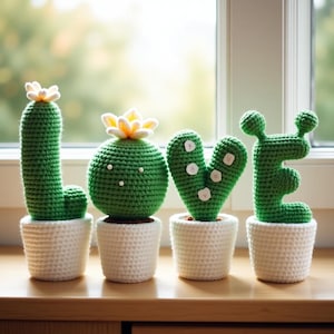 Conjunto de cactus de ganchillo LOVE: macetas suculentas con letras amigurumi hechas a mano, un bonito regalo de San Valentín, decoración de estanterías para parejas o amantes de las plantas.
