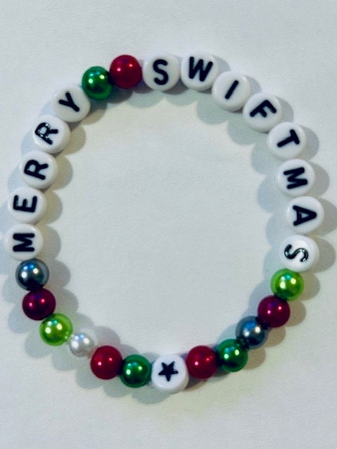 Taylor Swift Holiday Themed Friendship Bracelets 5 Pack! - Etsy