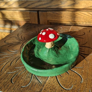 Magic forest mushroom incense holder mystical fairy mushroom trinket dish insence holder green nature shiny bowl fly agaric bowl