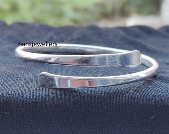 Hand Crafted - Sterling Silver Wrap Bangle HJ39