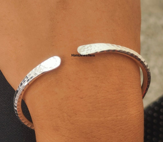 k14様用RRL - Hammered Sterling Silver Cuff RRL: Silver Hammered Cuff Bracelet | SSENSE