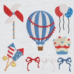 Peut inclure: Motifs patriotiques brod&eacute;s, dont une girouette rouge et blanche, une montgolfi&egrave;re ray&eacute;e bleue et blanche, des ballons &agrave; pois rouges et blancs et bleus &eacute;toil&eacute;s, un cupcake, des feux d'artifice et des n&oelig;uds. Les motifs sont rouges, blancs et bleus.