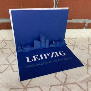 Klappkarte Leipzig- 3D Skyline verschiedene Städte - Geschenkkarte / Reisegutschein Karte zum Klappen mit Silhouette Leipzig