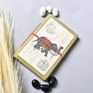Agenda artisanal de 50 pages avec un design exquis de carte postale à imprimé éléphant