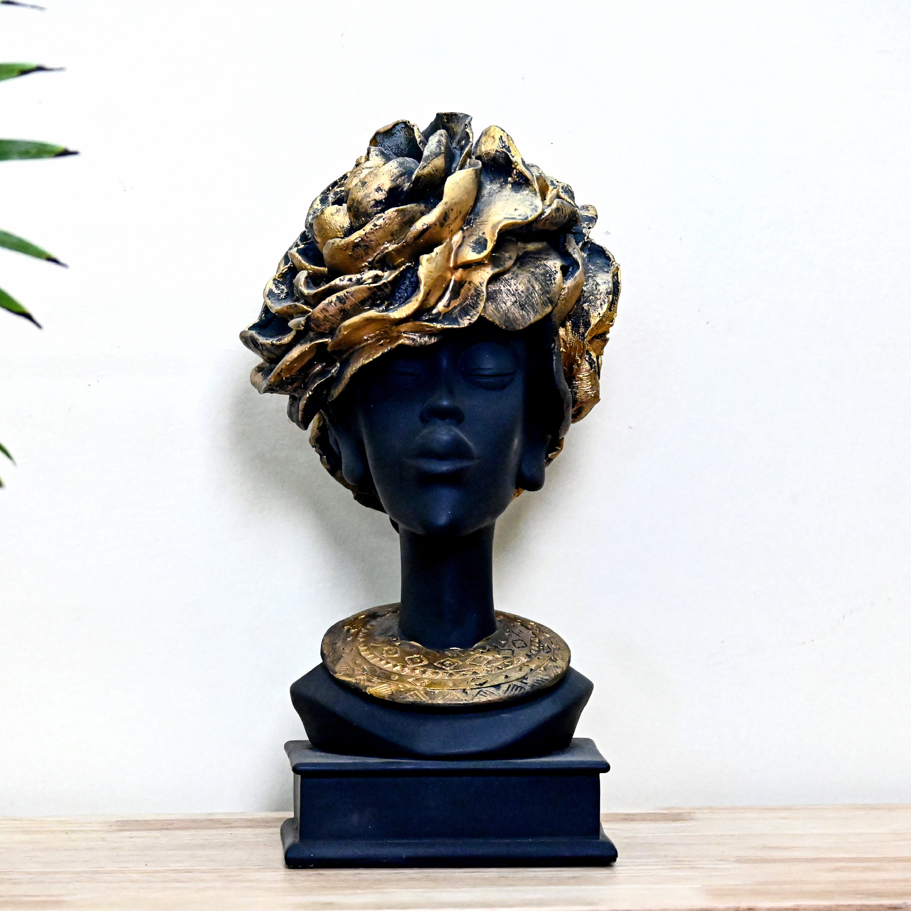 Floor Decor For Living Room African Art Bust, Home Decoration African Gold  Rose Girl Figurine, Room Decoration Resin Creative Black African American  Bust For Living Room, Room, Desktop, Bookshelf, Wood Shelf Decoration (, image size:3000x3000