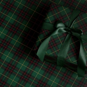 Green Plaid Wrapping Paper Christmas Tartan Gift. Green tartan Christmas wrapping paper with a classic plaid design for a traditional and festive gift wrap.