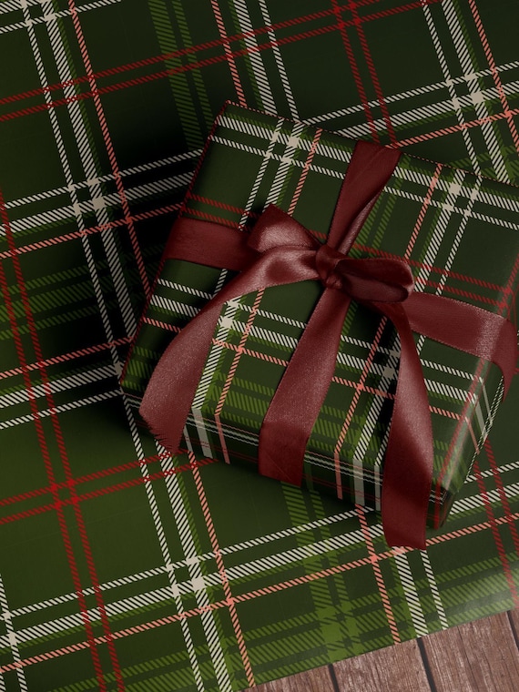 Hunter Gift Wrapping Paper Green Tartan Plaid Wrapping Paper Vintage Plaid Green Duck Hunter Deer Gift Wrapping Paper Classic Plaid Tartan