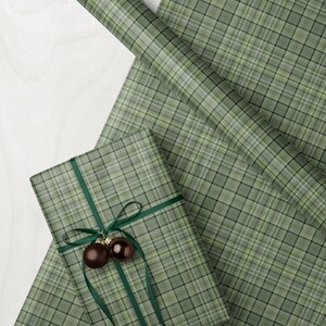 Classy green plaid Christmas wrapping paper for timeless and masculine gift wrap