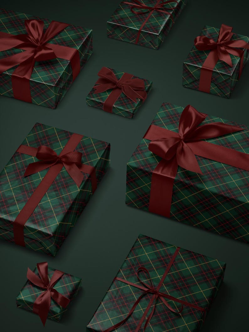 Classic Christmas tartan plaid wrapping paper green
Dark green plaid gift wrap for Christmas presents
Premium green tartan Christmas wrapping paper