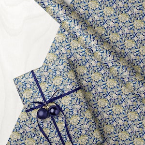 William Morris Sunflowers Wrapping Paper Navy Floral Wrapping Paper Vintage Christmas Gift Wrapping Blue Holiday Gift Wrap Vintage Hanukkah