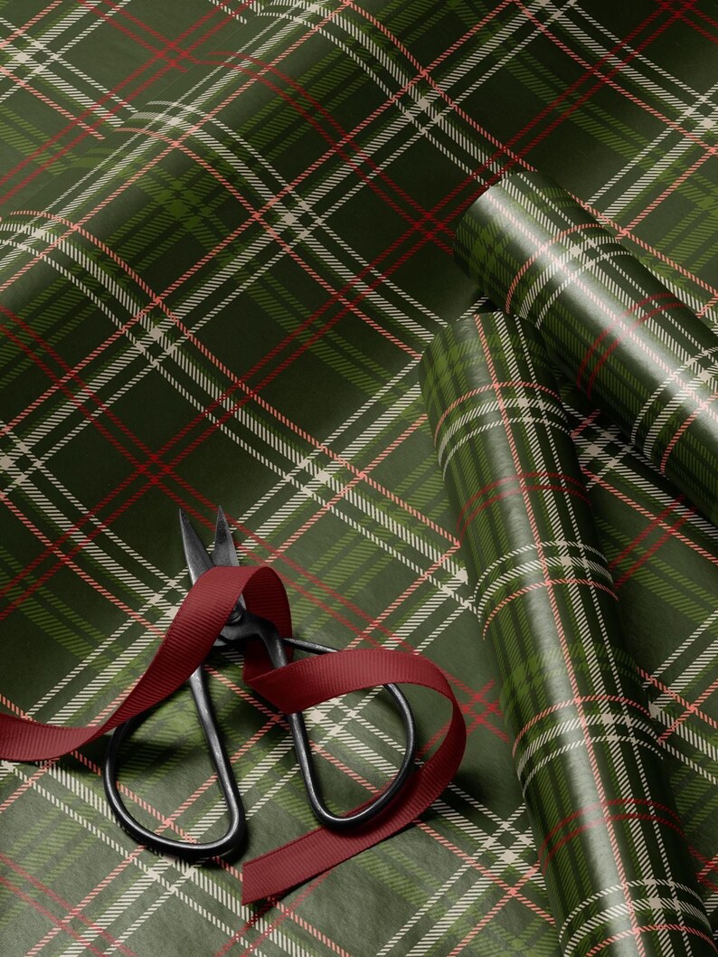 Vintage green plaid wrapping paper for duck hunter gifts