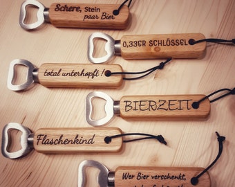 Flaschenöffner aus Holz, personalisiert mit Wunschtext oder Name, beidseitig, Bieröffner, Mitbringsel, gravierter Flaschenöffner