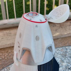 Crew Dragon Endeavor 8&#39;&#39; / NASA / Modèle en plastique / SpaceX / Vaisseau spatial / Impression 3D