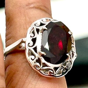 Natural Garnet Gemstone Statement Ring, Garnet solid silver ring, January Birthstone Ring, Gift for her, bridal ring,Women Ring for gift,