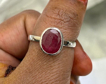 Anillo de rubí natural en plata de ley y oro de 18k, anillo ovalado de rubí (piedra de nacimiento de julio), anillo solitario de rubí, anillo para hombre, regalo para ella, anillo de piedra roja.