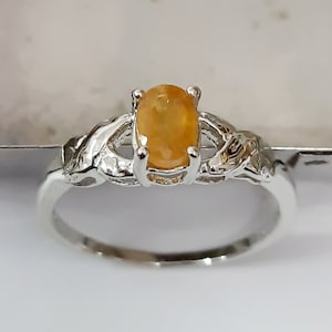 Natürlicher gelber Saphirring, gelber Saphir Pukhraj Edelsteinring, handgemachter Silberring mit Saphir, gelber Steinring, Birthstone Ring, Geschenke