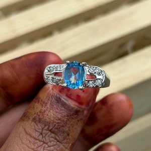 Topaz ring, solid silver topaz ring , swiss blue topaz ring, anniversary gift for wife , ring for mom, blue topaz silver ring, natural topaz