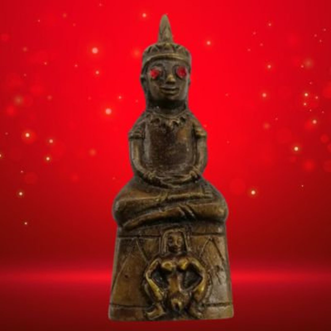 Sacred Nang Ta Daeng Amulet for Instant Love Attraction and Soul-Binding Charm main image 0