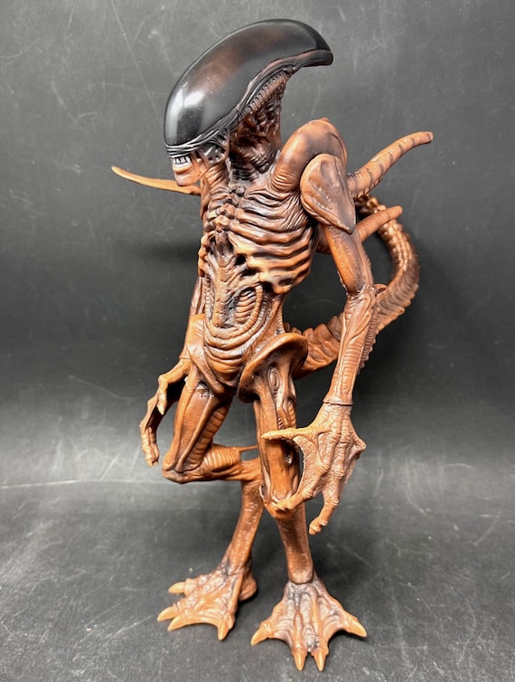 Alien Resurrection Tsukuda Hobby Vinyl 1:5 Scale Warrior BIG Alien Resurrection Tsukuda Hobby Vinyl 1:5 Scale Warrior BIG