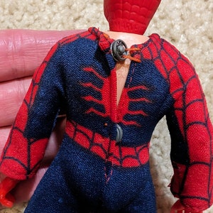 Figurine Spider-Man T1 vintage de Mego 1971, que vous devriez REGARDER MAINTENANT ! Posable SpiderMan Classic 20 cm (8 po.) image 8