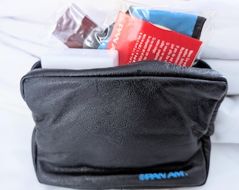 vintage Véritable sac de voyage en similicuir pour hommes de PAN AM Airlines pour hommes de première classe, international 1969-1970 complet inutilisé