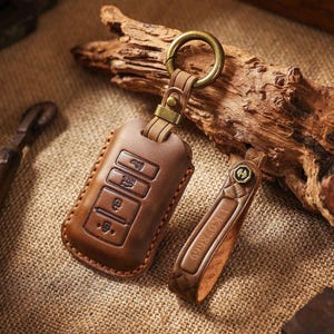 Handgefertigte Leder Schlüsselanhänger Cover Kompatibel für KIA K9, personalisierte Autoschlüssel Hülle Fit für KIA Autos, Geschenk für Ihn Her