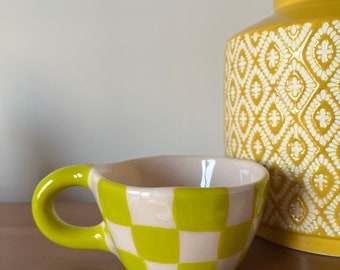 Taza hecha a mano con estampado de cuadros verde pistacho, taza de café de 120 ml