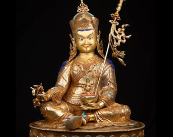 Estatua de Padmasambhava Guru dorada en oro de 24 quilates: decoración del budismo tibetano