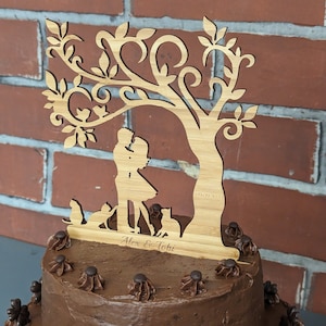 Bride and groom with 3 cats cake topper - personalized wedding cake topper - wooden cake topper for weddings - cake topper with cats