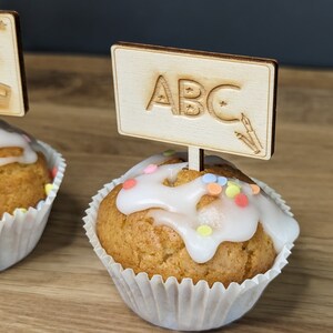 Muffin topper rentrée scolaire bois Cake topper écolier/fête de rentrée scolaire image 5