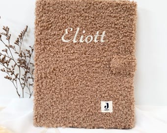 Protège carnet de santé brodé, cadeau bébé personnalisé, naissance bébé brodé, carnet santé personnalisé, cadeau naissance personnalisé