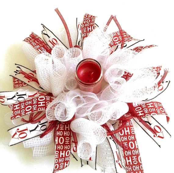 JOY Weihnachtskerzenständer - Rot-Weißes Deko-Netz, 45 x 45 x 12 cm