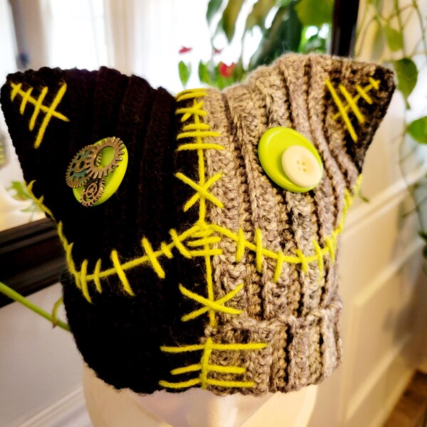 Gorro de gato con orejas y engranajes de crochet