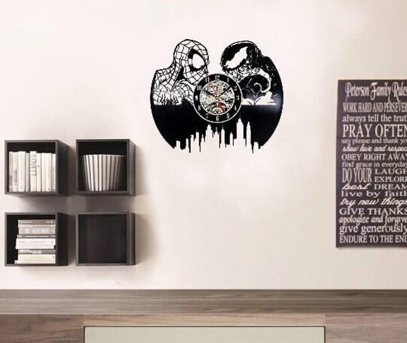 Spiderman and Venom Vinyl Record Clock, Superhero Lover Christmas Gifts, Mancave Decoration, Comics Wall Art, Kids Room Decor, Gift For Son