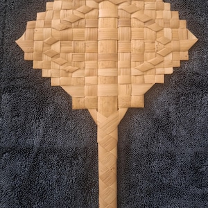Hawaiian hand woven lauhala fan (3-MED)