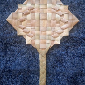 Hawaiian handmade lau hala fan (5-SML)