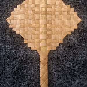 Hawaiian hand woven lauhala fan (2-MED)