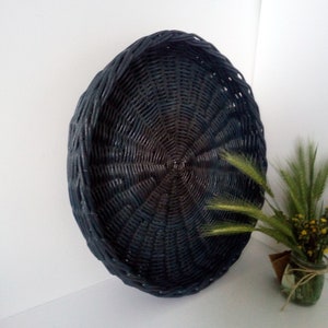 Round wicker basket tray. Round wicker serving tray. Handwoven tray